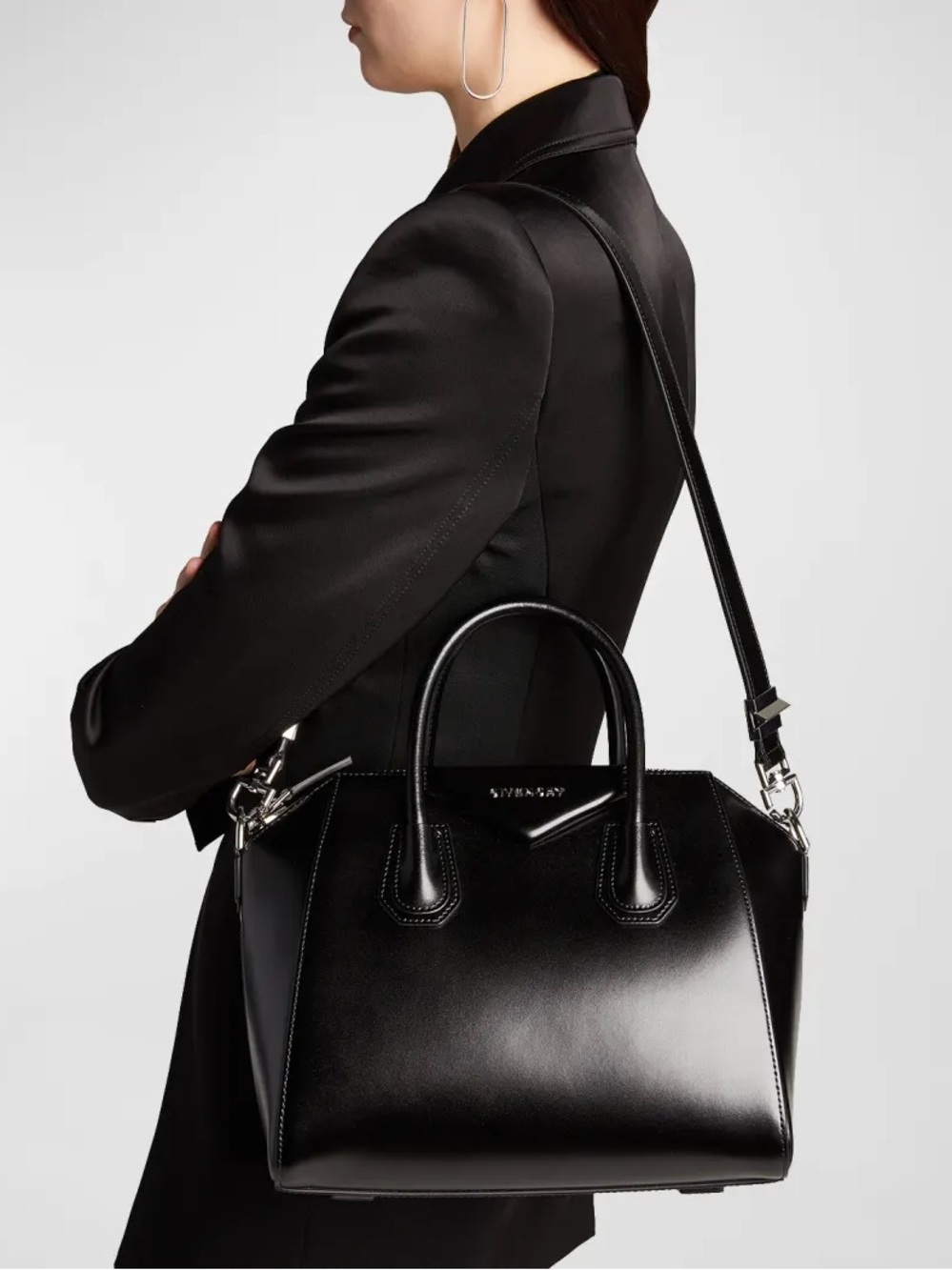 Givenchy Antigona Small Black Leather Satchel with Gold Hardware - Picture 7 of 9